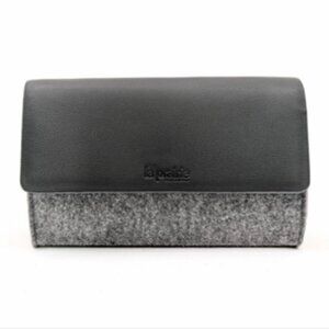 LA PRAIRIE MAKE UP  BAG / CLUTCH NWOT